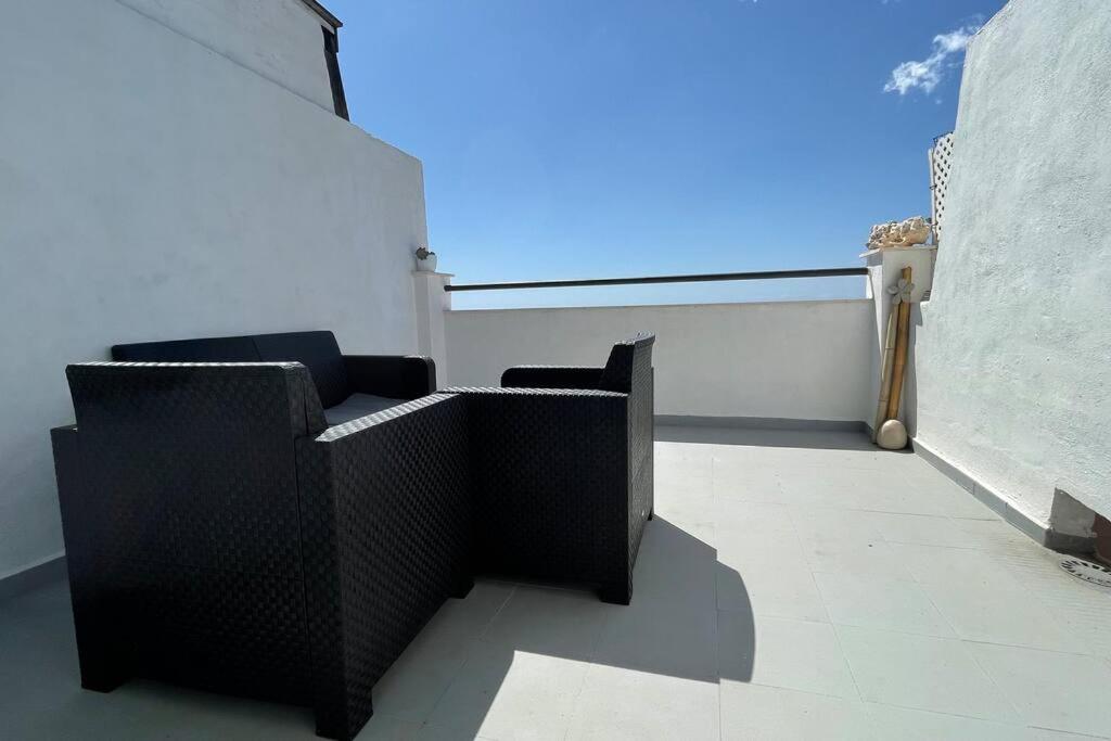 Atico Con Bonita Vista. En Urbanizacion Privada.! Estepona Exterior foto