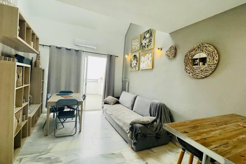 Atico Con Bonita Vista. En Urbanizacion Privada.! Estepona Exterior foto
